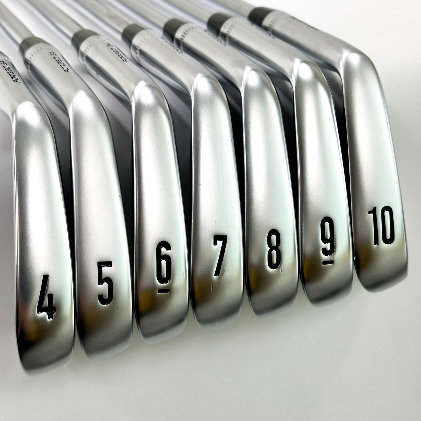 캘러웨이 APEX MB(2024) [4,5,6,7,8,9,PW] DG EX WEIGHT LOCK TOUR ISSUE S200
