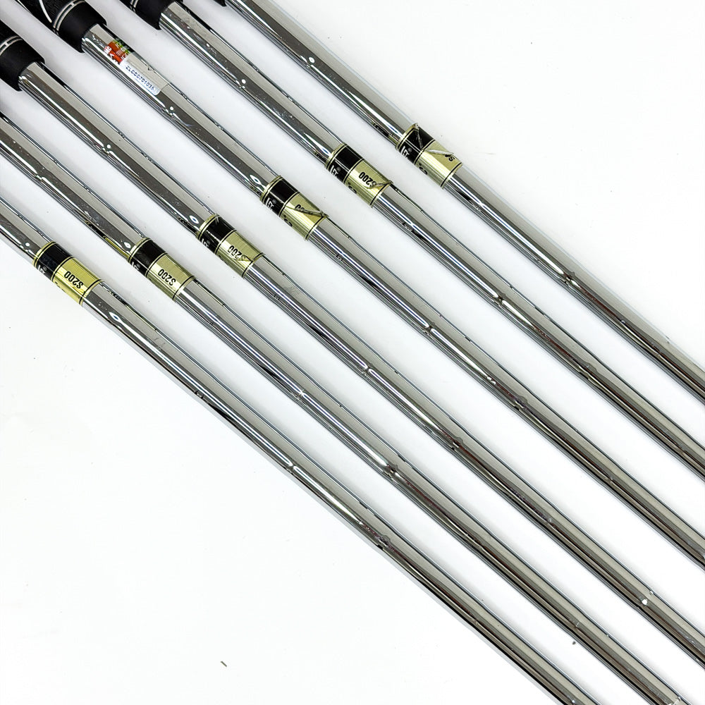 캘러웨이 LEGACY BLACK (2013) DG S200